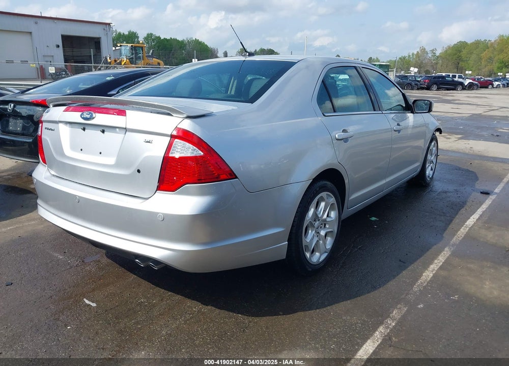 2011 FORD FUSION VIN: 3FAHP0HA4BR206586