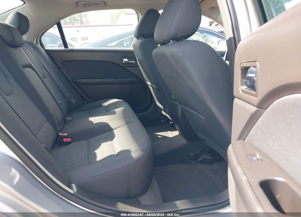 2011 FORD FUSION VIN: 3FAHP0HA4BR206586