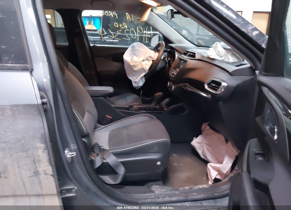 2021 CHEVROLET TRAILBLAZER FWD LT VIN: KL79MPS27MB156627