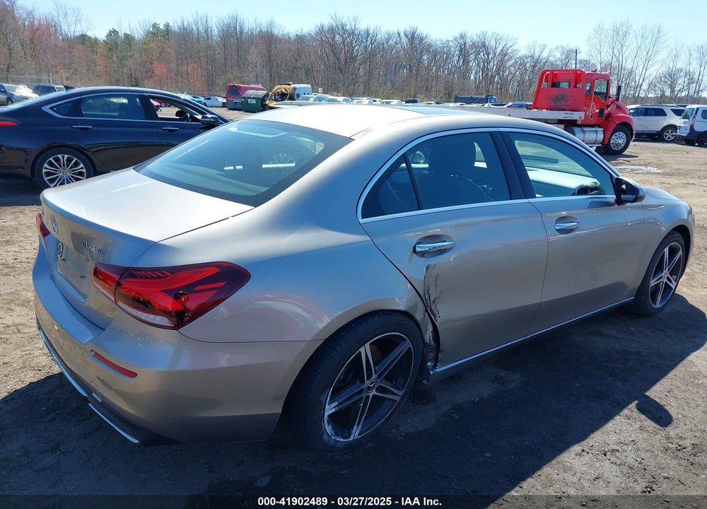 2019 MERCEDES-BENZ A-CLASS VIN: WDD3G4FB7KW022334