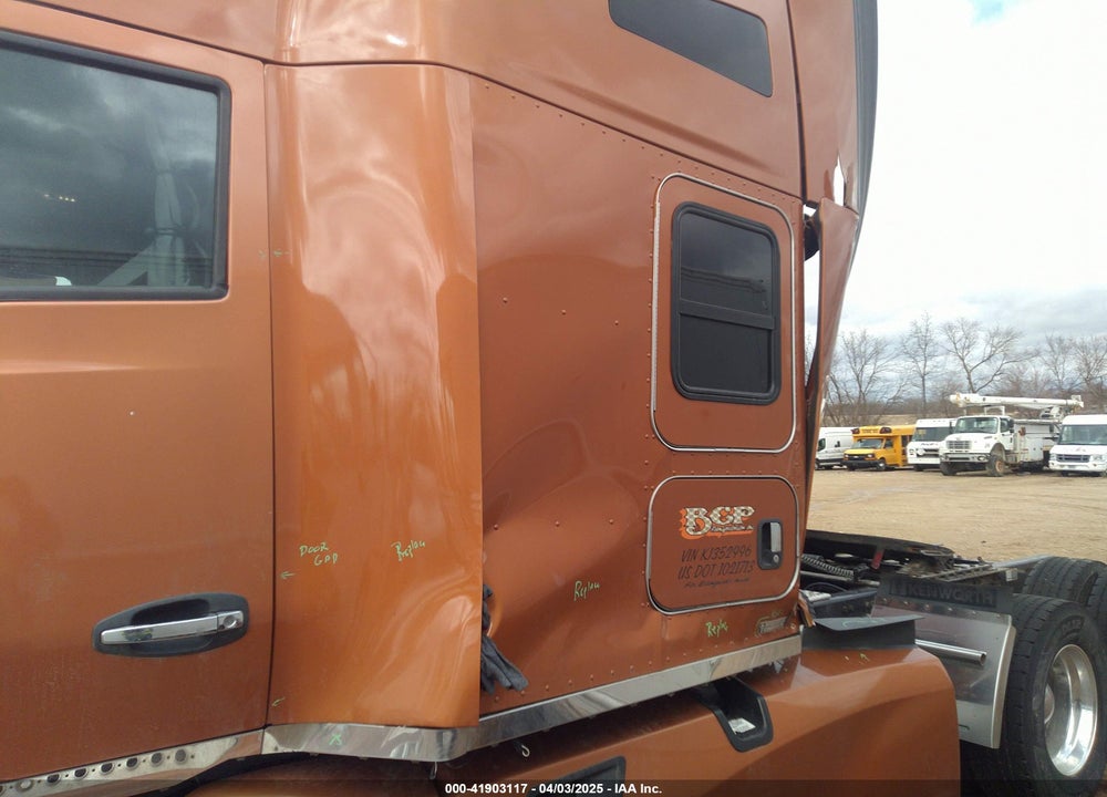 2019 KENWORTH T680 VIN: 1XKYDP9X2KJ352966