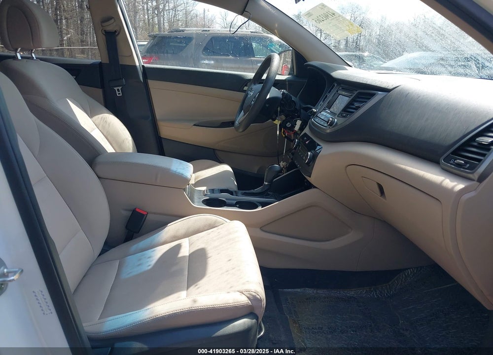 2017 HYUNDAI TUCSON VIN: KM8J23A44HU571248