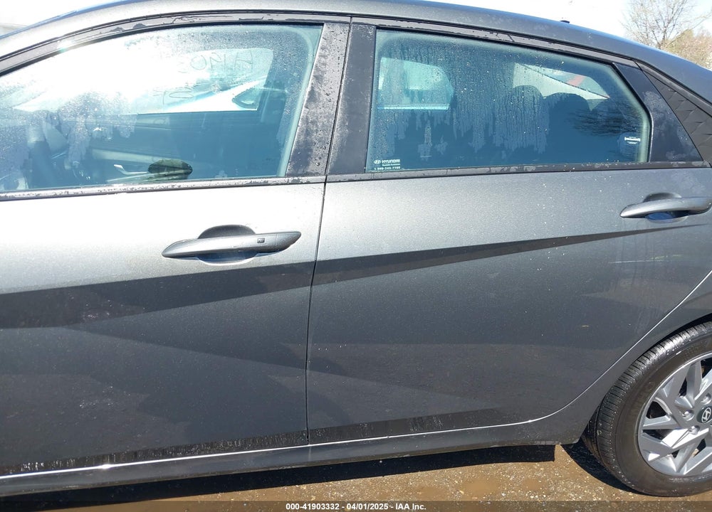 2024 HYUNDAI ELANTRA VIN: KMHLM4DG8RU672387