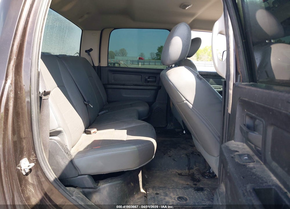 2017 RAM 3500 TRADESMAN  4X4 8' BOX VIN: 3C63RRGL5HG791082