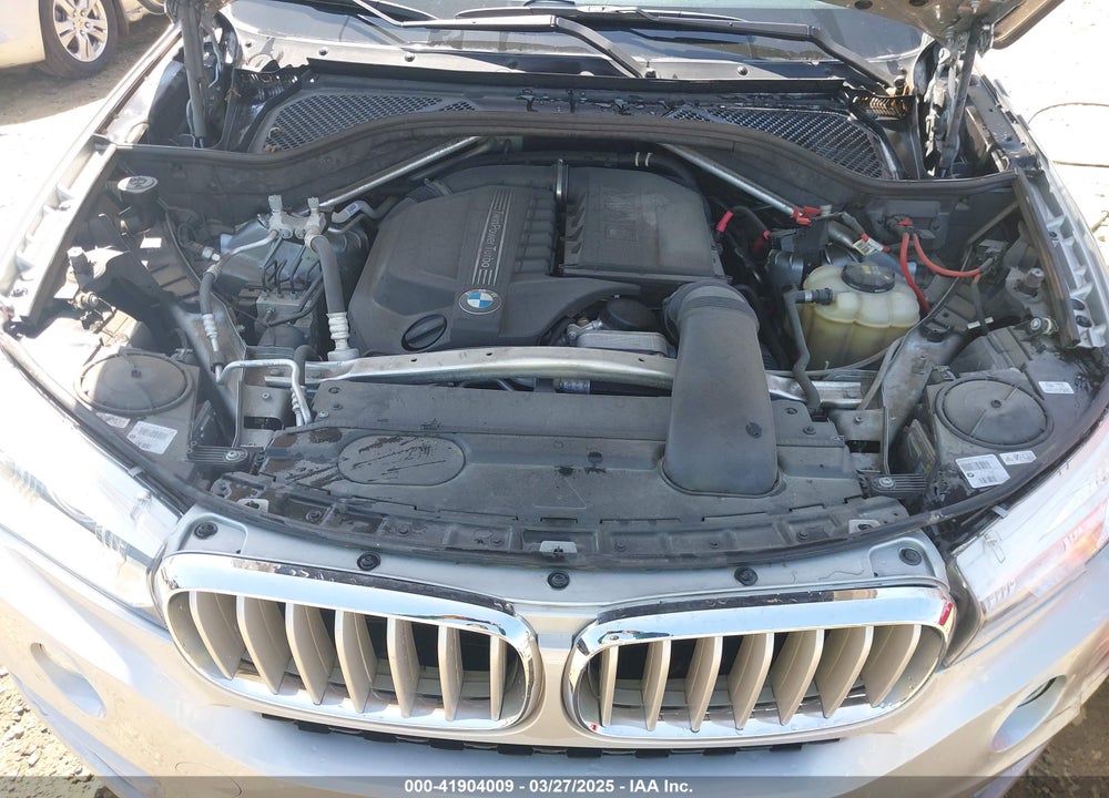 2018 BMW X5 VIN: 5UXKR2C59J0Z20923