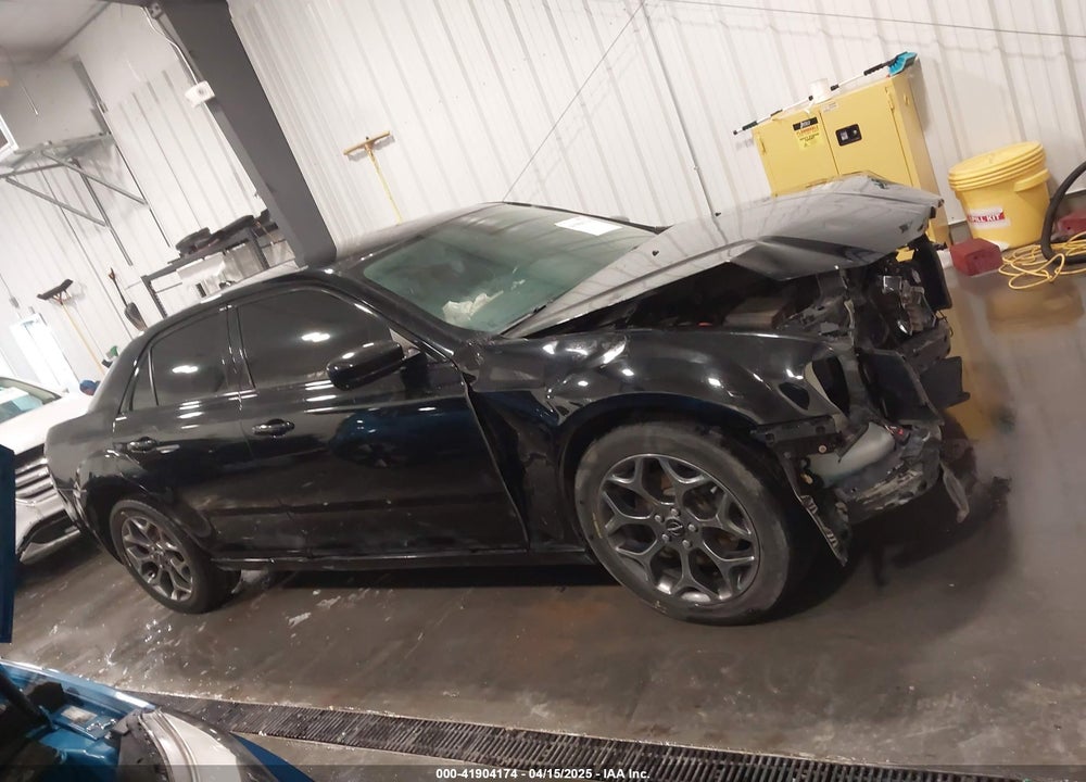 2018 CHRYSLER 300 TOURING AWD VIN: 2C3CCARG5JH286066