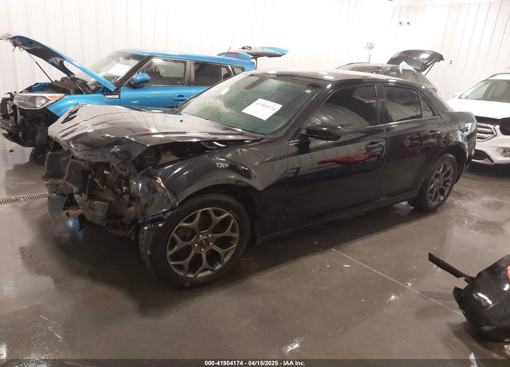 2018 CHRYSLER 300 TOURING AWD VIN: 2C3CCARG5JH286066