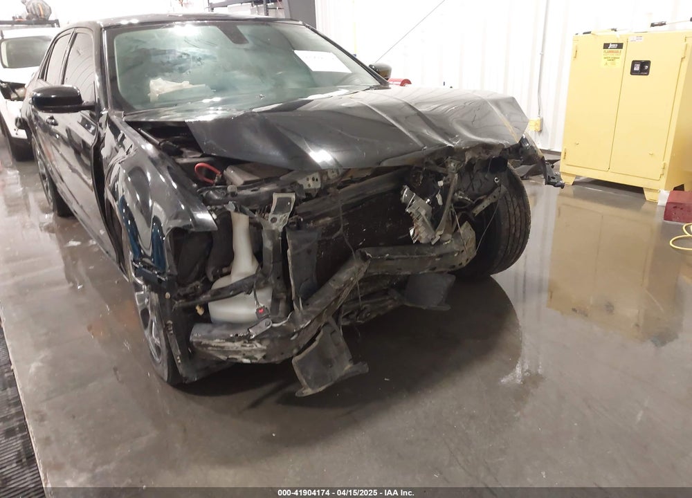 2018 CHRYSLER 300 TOURING AWD VIN: 2C3CCARG5JH286066