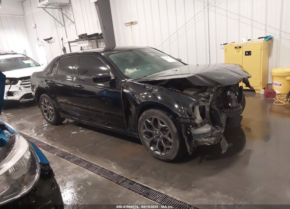 2018 CHRYSLER 300 TOURING AWD VIN: 2C3CCARG5JH286066