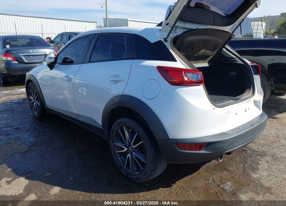 2018 MAZDA CX-3 VIN: JM1DKDC73J0324931