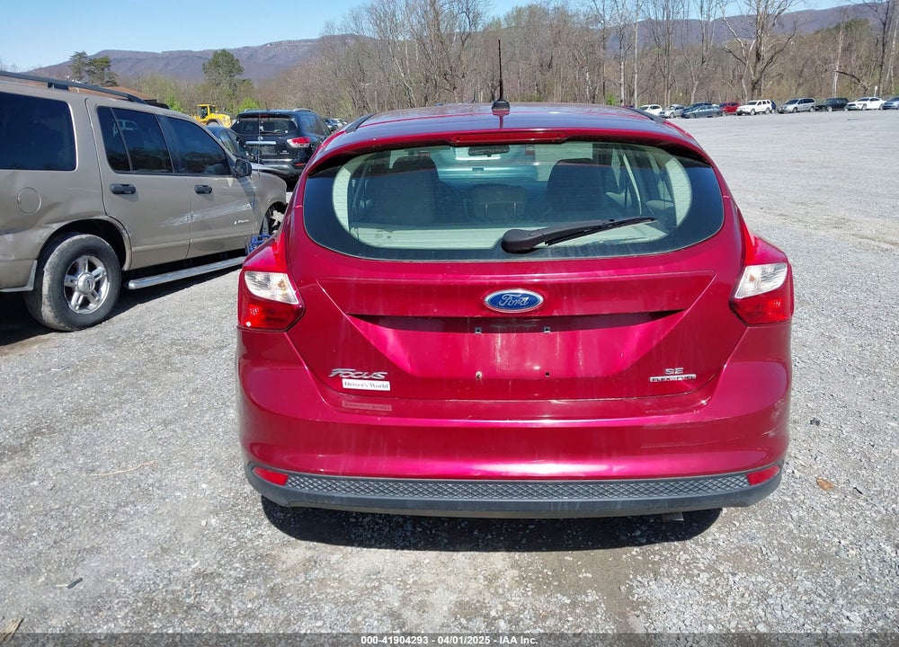 2014 FORD FOCUS SE VIN: 1FADP3K23EL140567