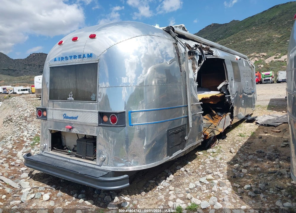 1969 AIRSTREAM AMBASSOR VIN: 0000000001288J383