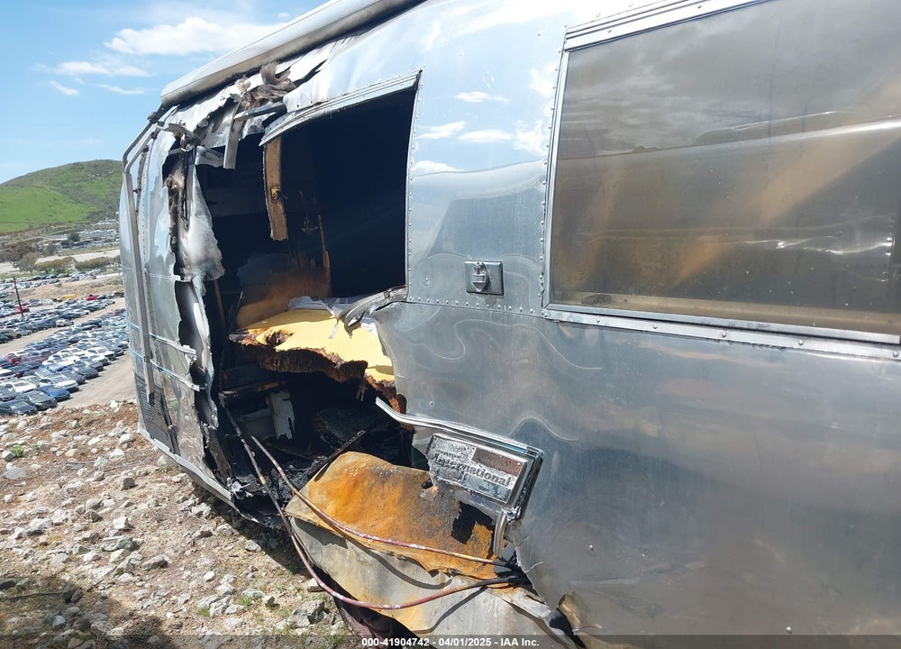 1969 AIRSTREAM AMBASSOR VIN: 0000000001288J383
