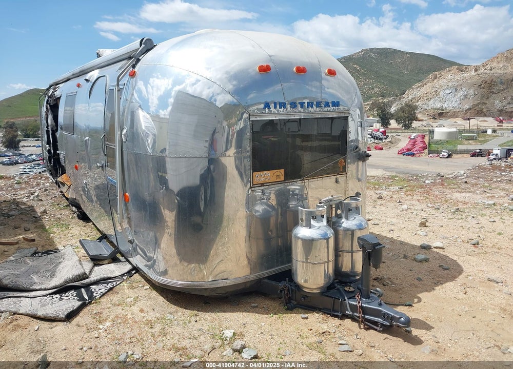 1969 AIRSTREAM AMBASSOR VIN: 0000000001288J383