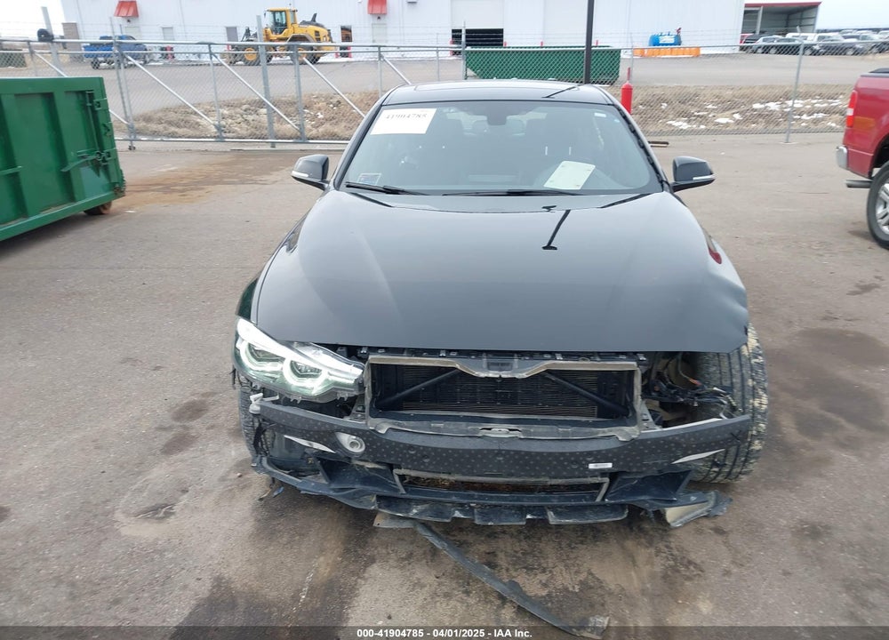 2018 BMW 3 SERIES VIN: WBA8D9C54JEM31381
