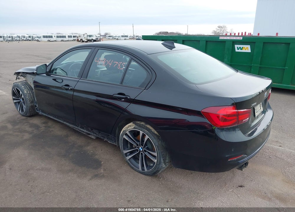 2018 BMW 3 SERIES VIN: WBA8D9C54JEM31381
