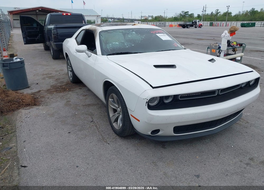 2019 DODGE CHALLENGER SXT VIN: 2C3CDZAG4KH686273