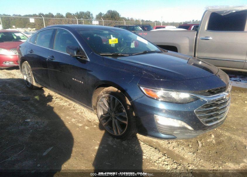 2021 CHEVROLET MALIBU FWD LT VIN: 1G1ZD5ST3MF015619
