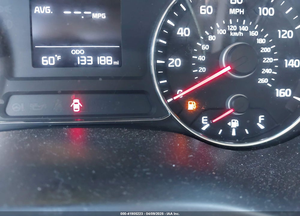 2017 KIA FORTE VIN: 3KPFK4A76HE135445