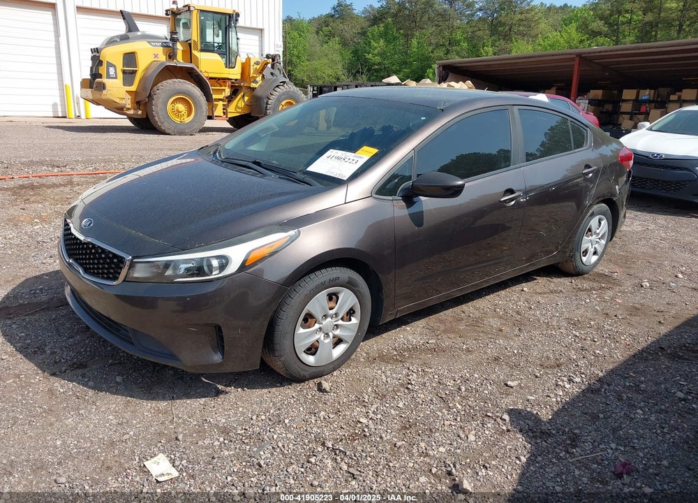 2017 KIA FORTE VIN: 3KPFK4A76HE135445