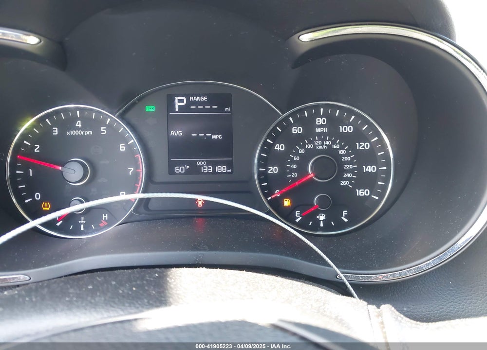 2017 KIA FORTE VIN: 3KPFK4A76HE135445