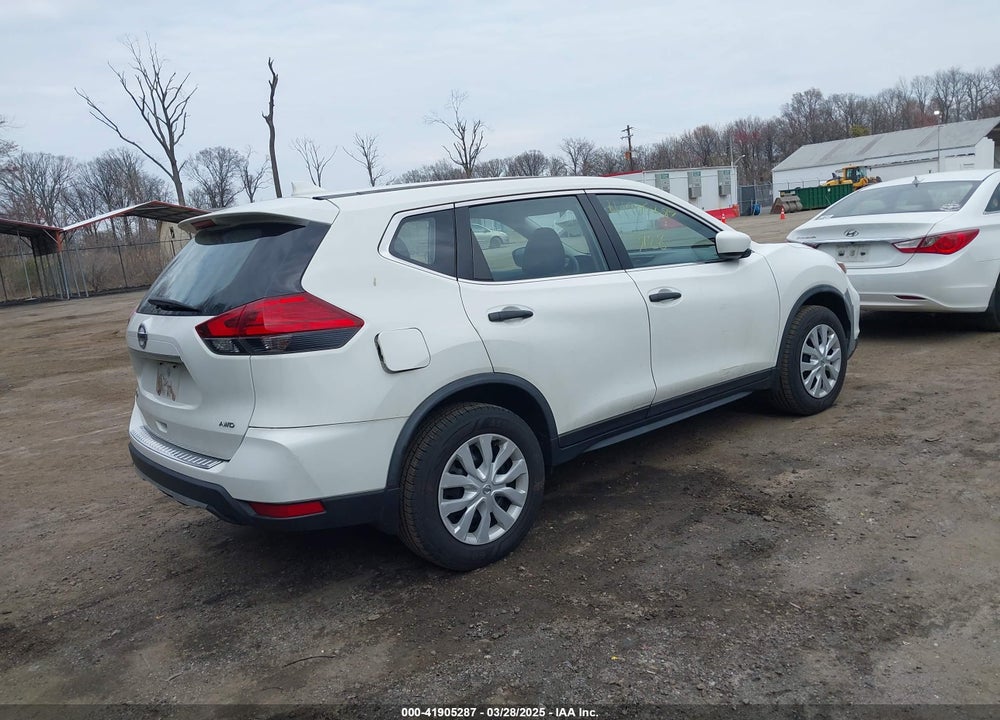 2017 NISSAN ROGUE VIN: JN8AT2MVXHW025479