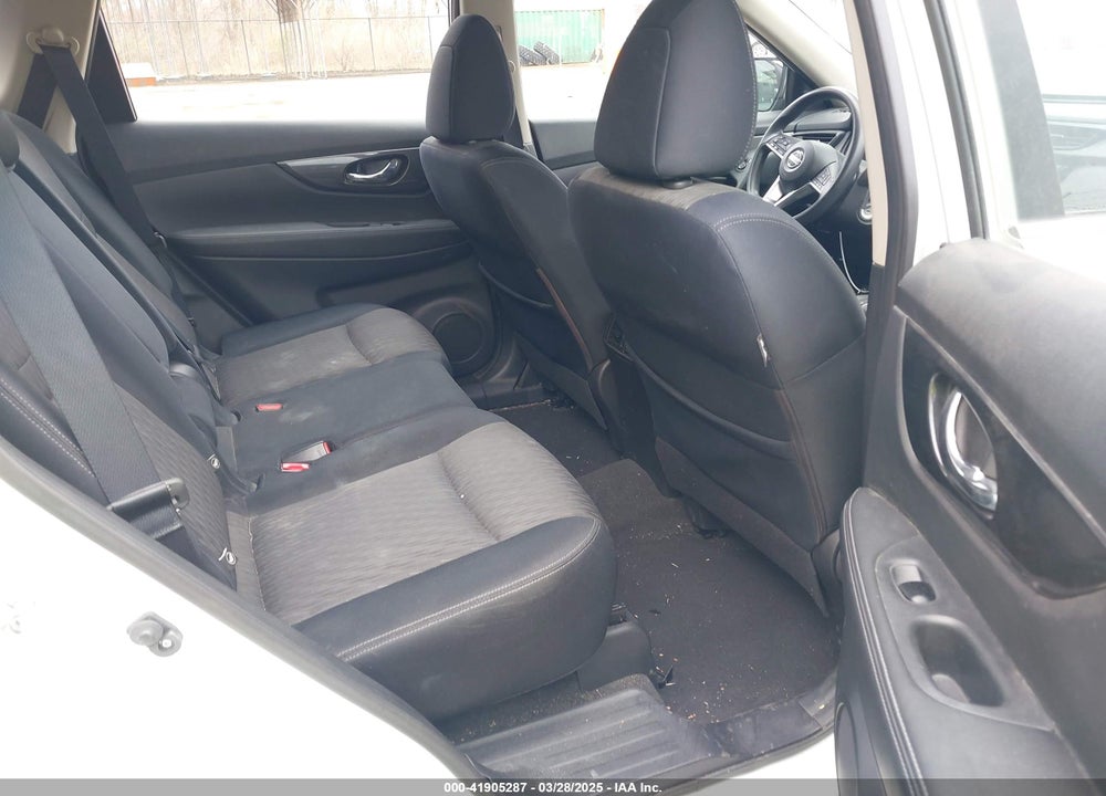 2017 NISSAN ROGUE VIN: JN8AT2MVXHW025479