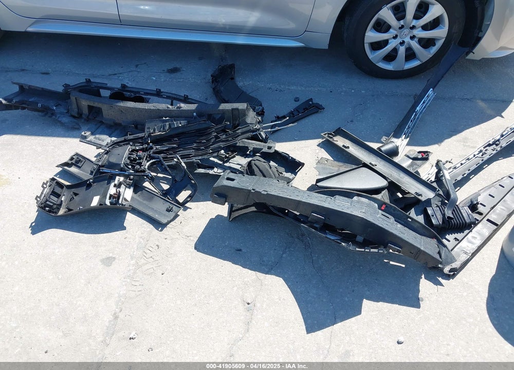 2018 CHEVROLET MALIBU VIN: 1G1ZD5ST3JF277684