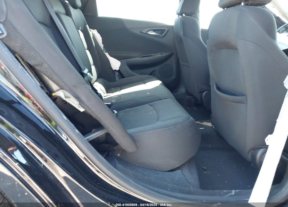2018 CHEVROLET MALIBU VIN: 1G1ZD5ST3JF277684
