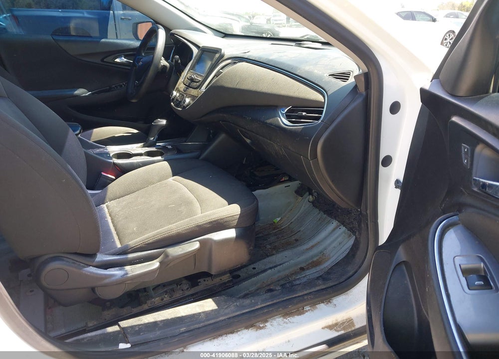 2018 CHEVROLET MALIBU VIN: 1G1ZD5ST9JF259853