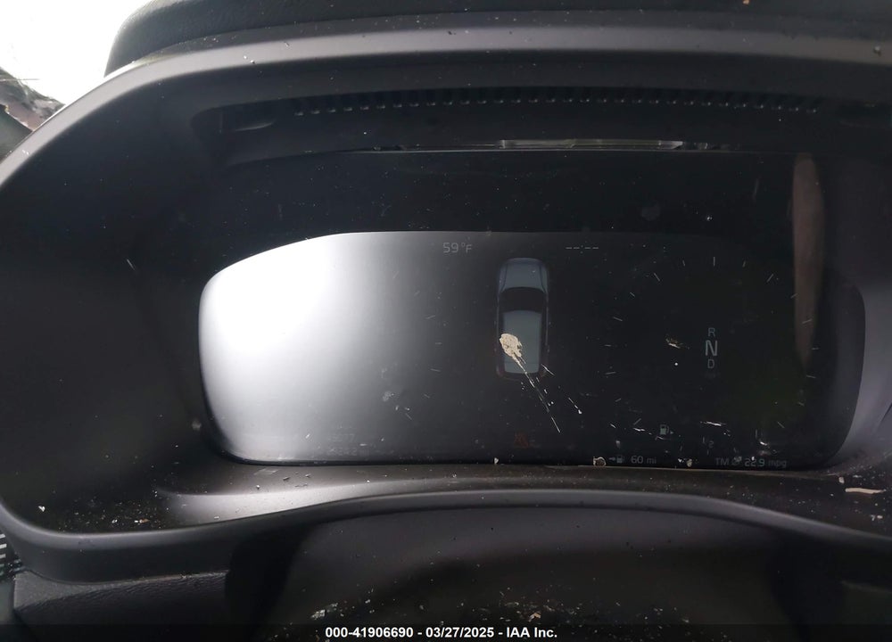 2022 VOLVO XC40 VIN: YV4162UM4N2722947