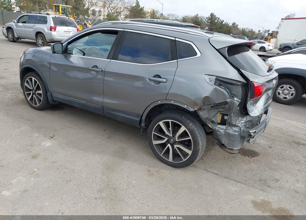 2017 NISSAN ROGUE SPORT VIN: JN1BJ1CP2HW017091