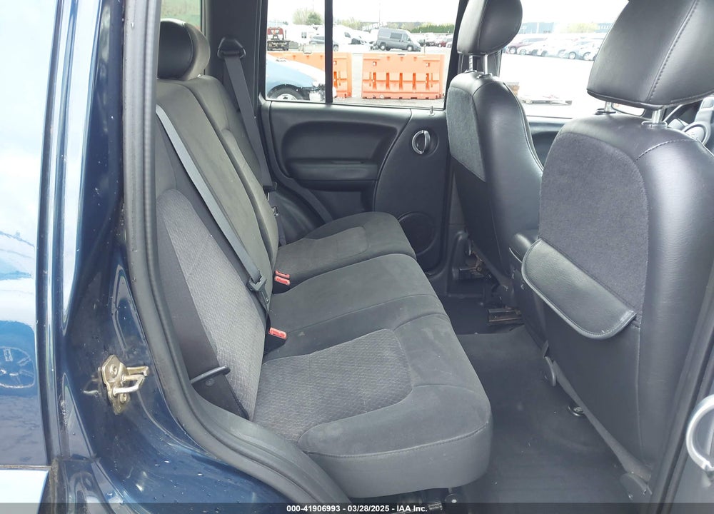 2003 JEEP LIBERTY VIN: 1J4GL58K83W585995