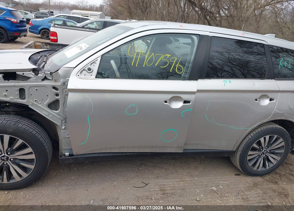 2020 MITSUBISHI OUTLANDER VIN: JA4AZ3A32LZ026792