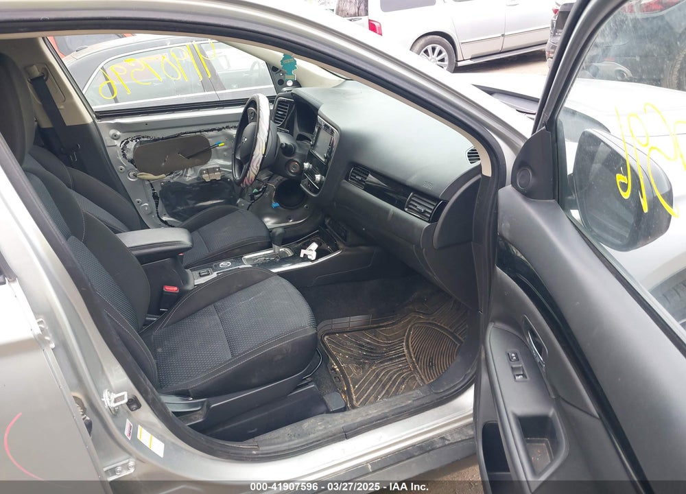 2020 MITSUBISHI OUTLANDER VIN: JA4AZ3A32LZ026792