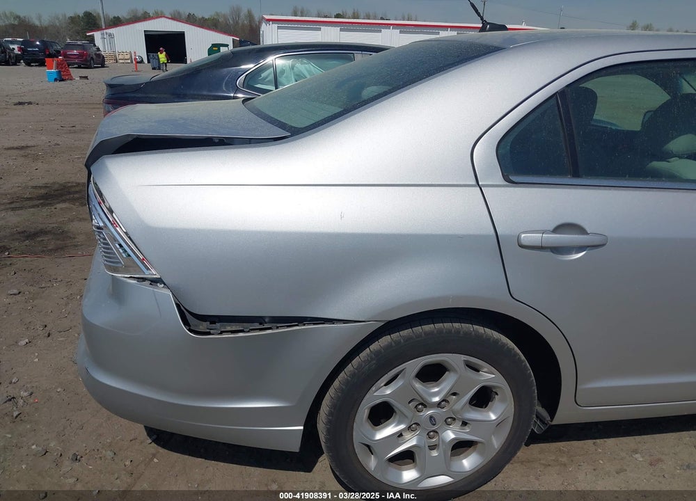 2010 FORD FUSION SE VIN: 3FAHP0HA2AR403495