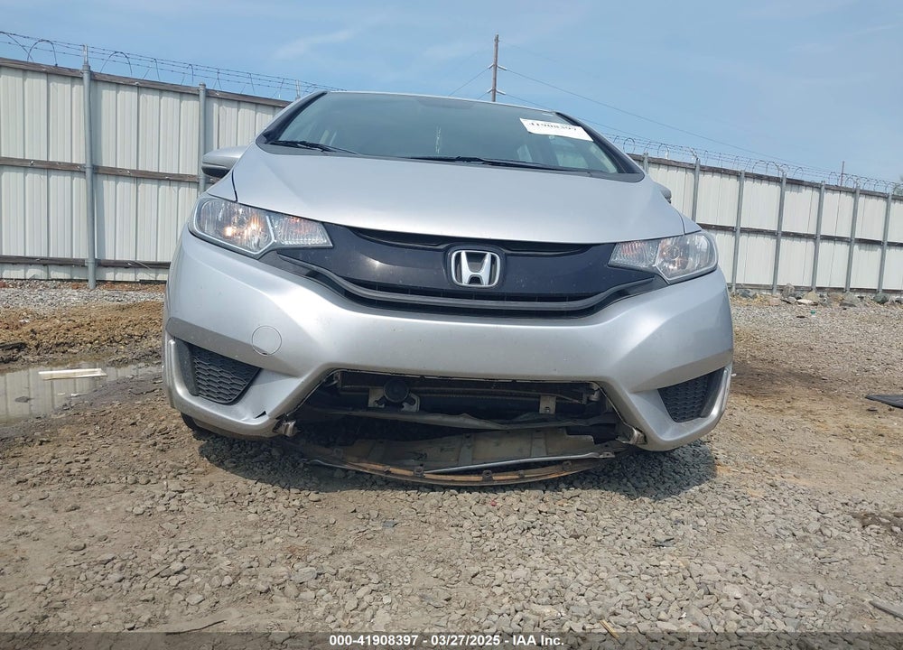 2015 HONDA FIT LX VIN: 3HGGK5H52FM716721