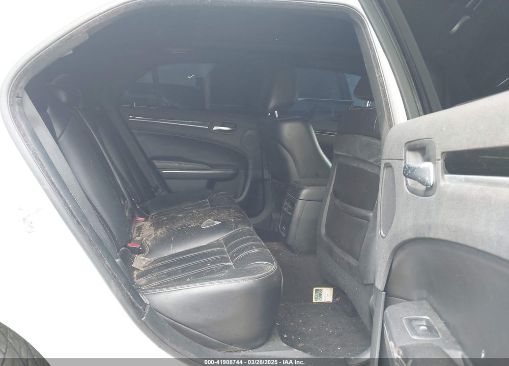 2018 CHRYSLER 300 300S VIN: 2C3CCABGXJH240081