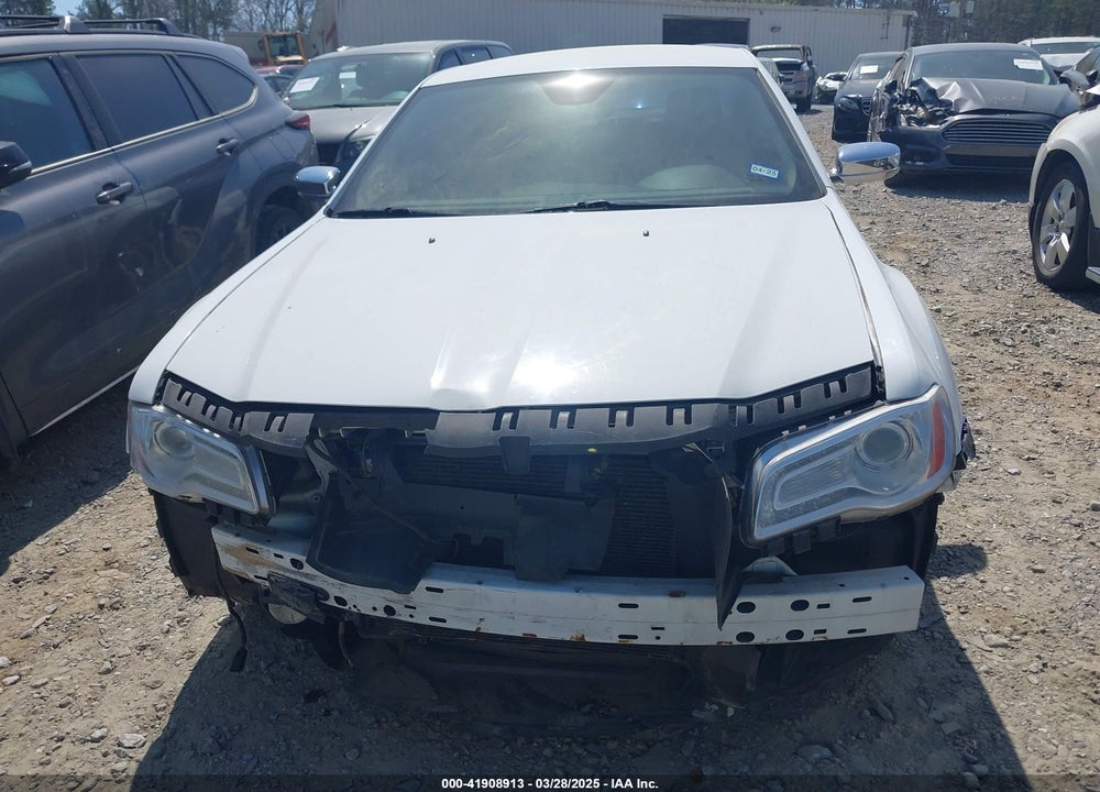 2011 CHRYSLER 300 VIN: 2C3CA6CT6BH592462