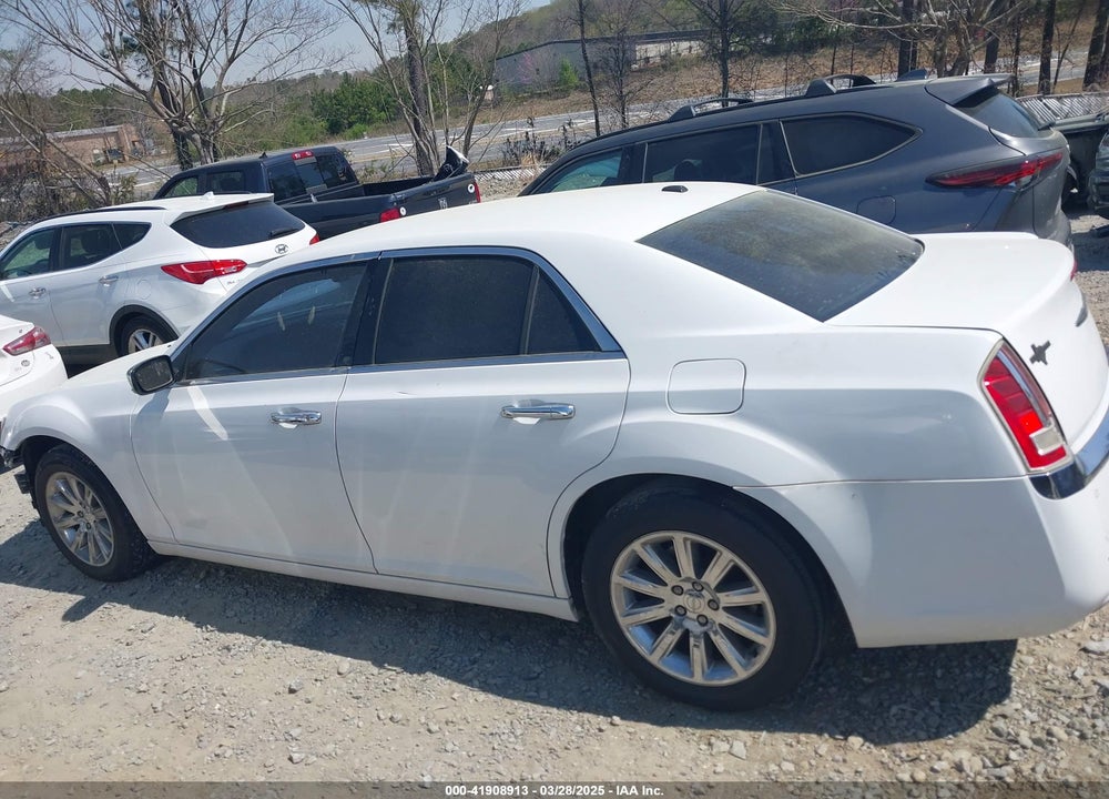 2011 CHRYSLER 300 VIN: 2C3CA6CT6BH592462