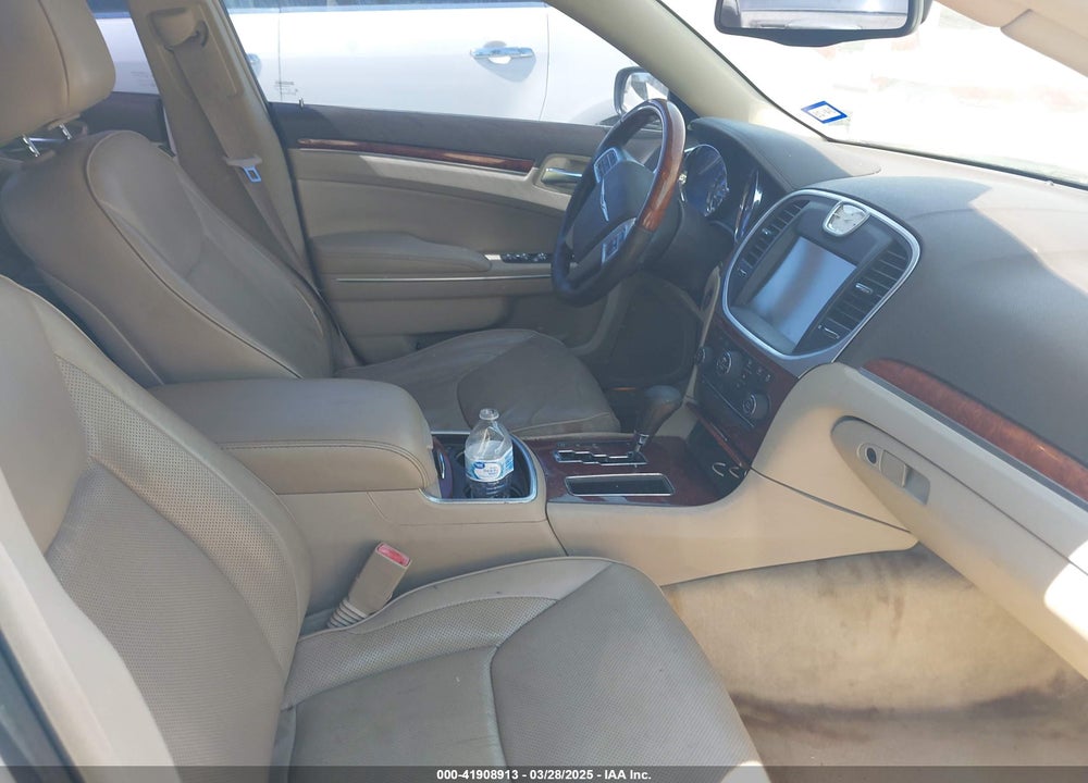 2011 CHRYSLER 300 VIN: 2C3CA6CT6BH592462