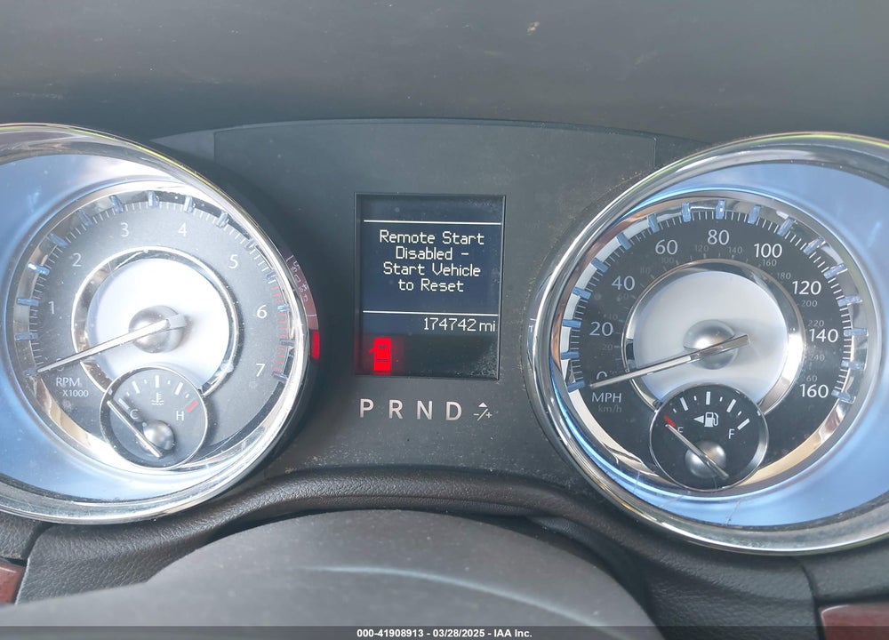 2011 CHRYSLER 300 VIN: 2C3CA6CT6BH592462