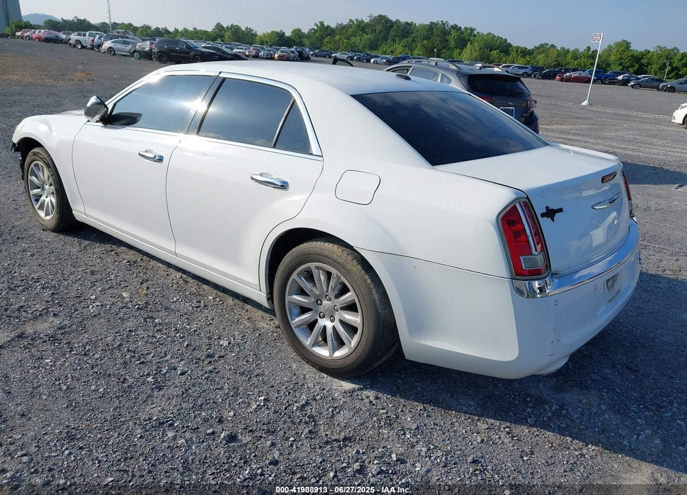2011 CHRYSLER 300 VIN: 2C3CA6CT6BH592462