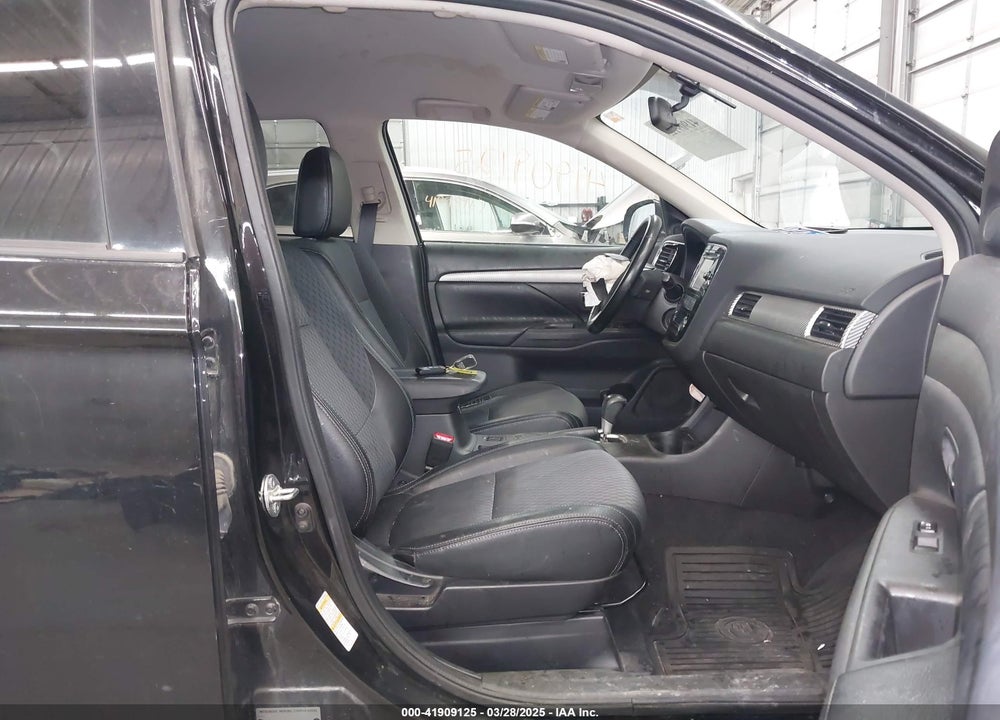 2015 MITSUBISHI OUTLANDER SE VIN: JA4AD3A35FZ008919