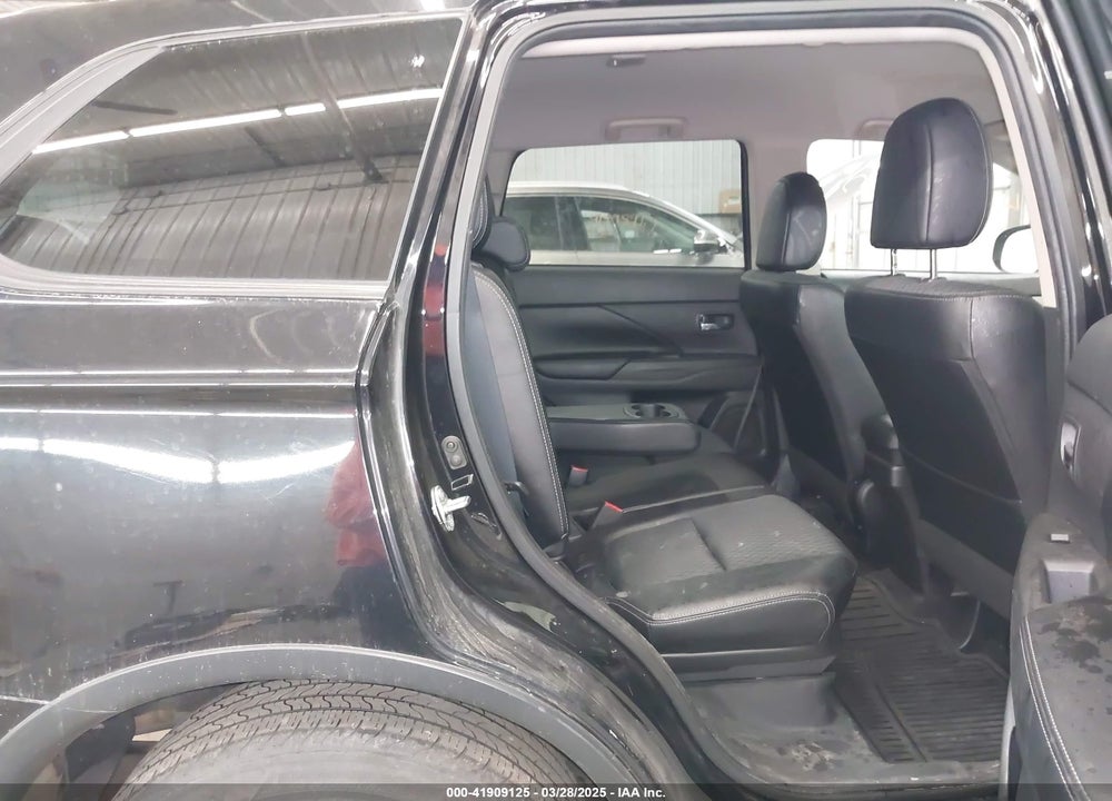 2015 MITSUBISHI OUTLANDER SE VIN: JA4AD3A35FZ008919