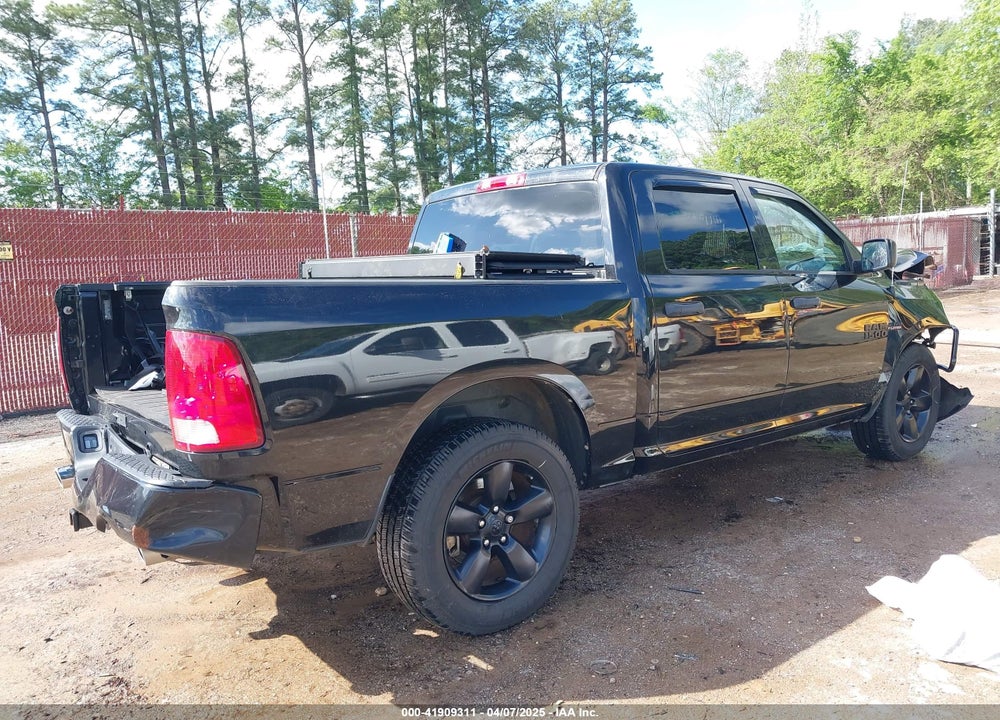 2016 RAM 1500 EXPRESS VIN: 3C6RR7KT1GG228714