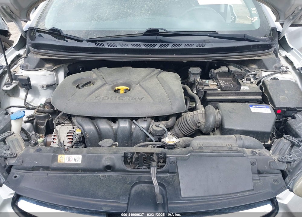 2013 HYUNDAI ELANTRA VIN: KMHDH4AE5DU862460