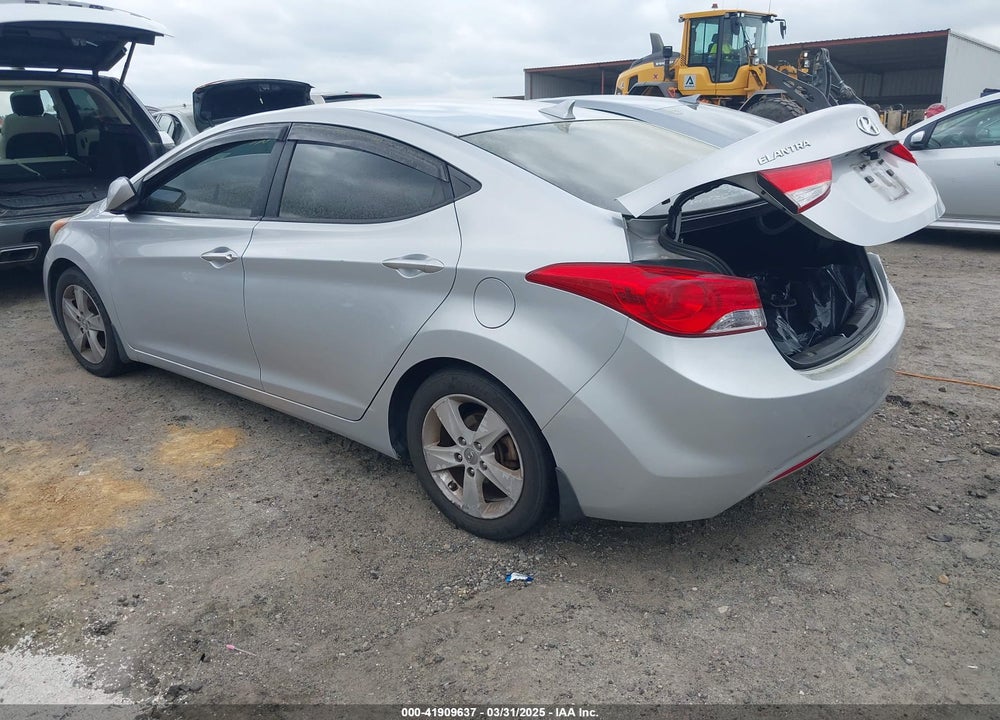 2013 HYUNDAI ELANTRA VIN: KMHDH4AE5DU862460