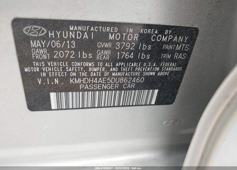 2013 HYUNDAI ELANTRA VIN: KMHDH4AE5DU862460