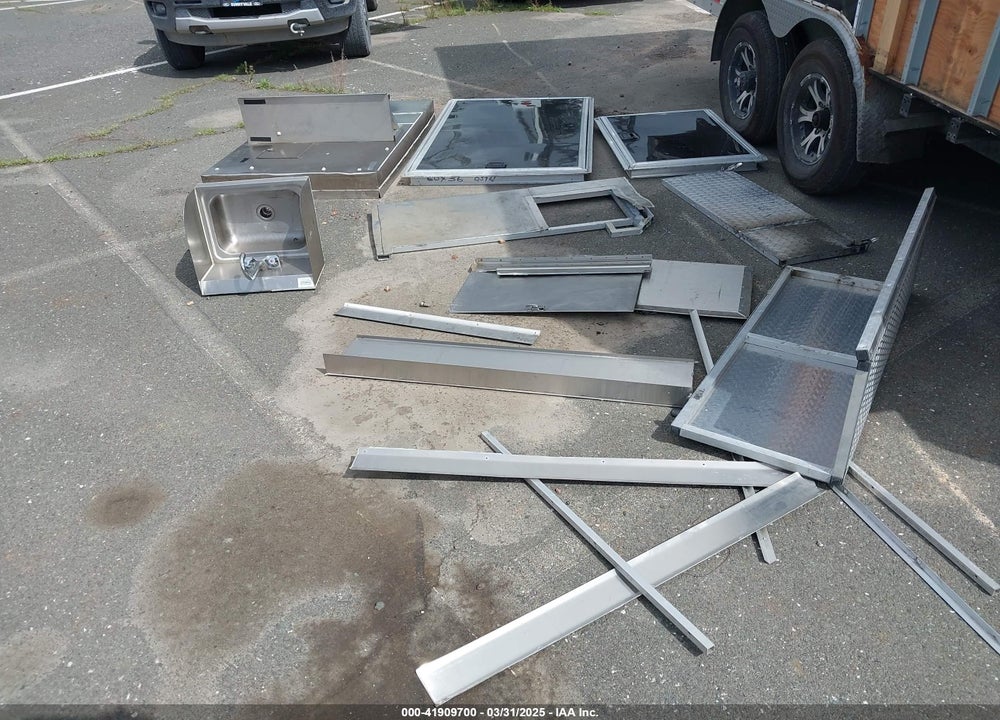 2023 QUALITY TRAILERS CARGO TRAILER/FOOD T VIN: 1Z9Z1EL24PP475646